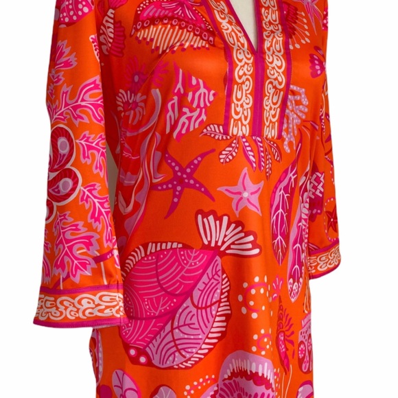 Gretchen Scott - Picture 3 of 3